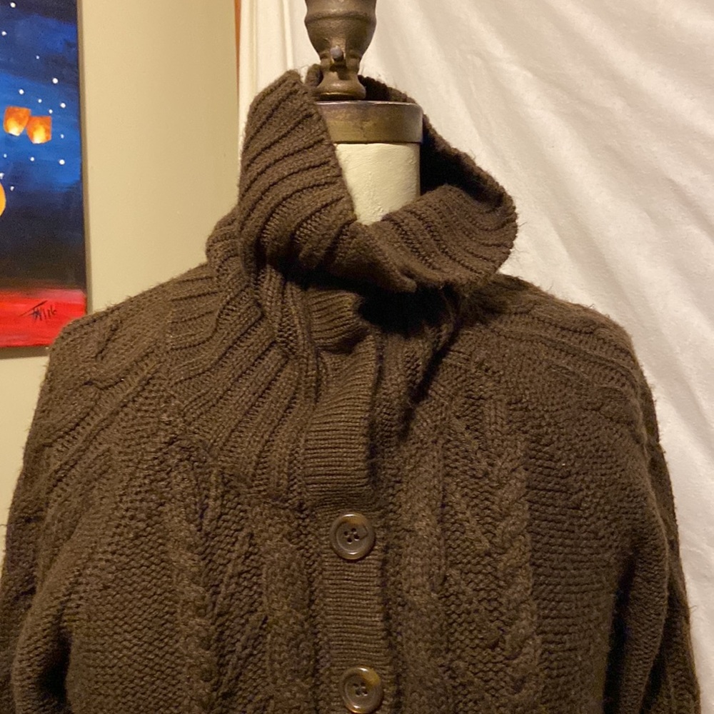 Sweater - Picture 5 of 11
